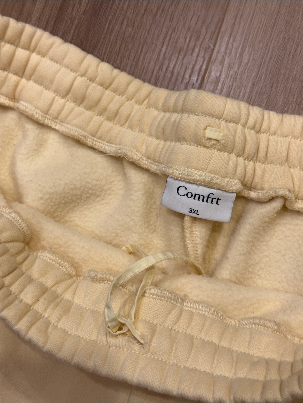 Comfrt Butter Yellow Sweatsuit - Picture 7 of 12